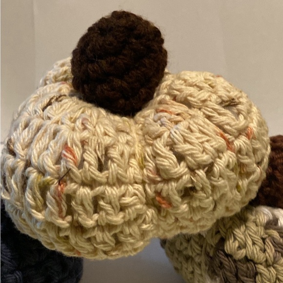 Sale! Crocheted set of three pumpkins, fall colors - Picture 6 of 7